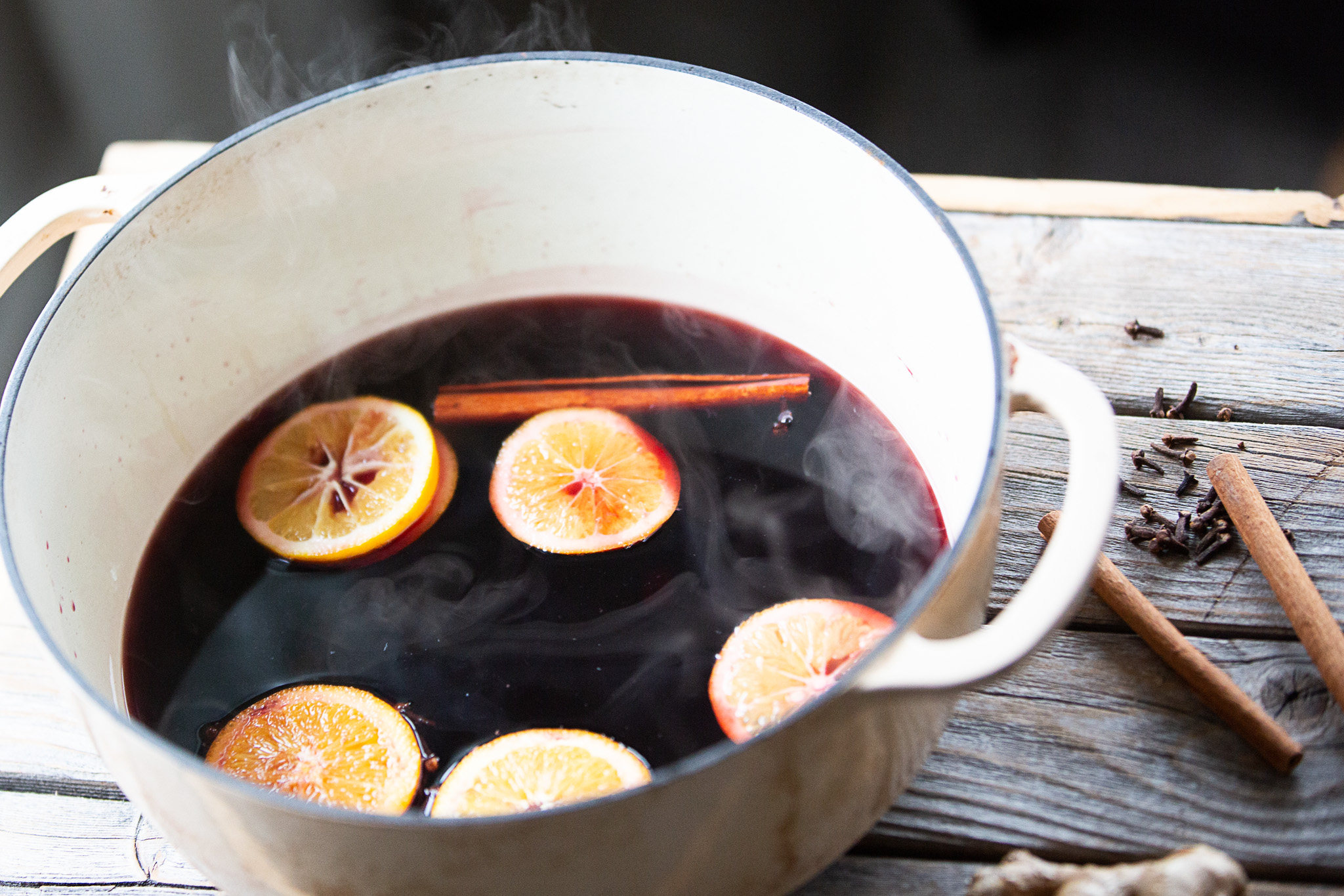 mulled grape juice in dutch oven 