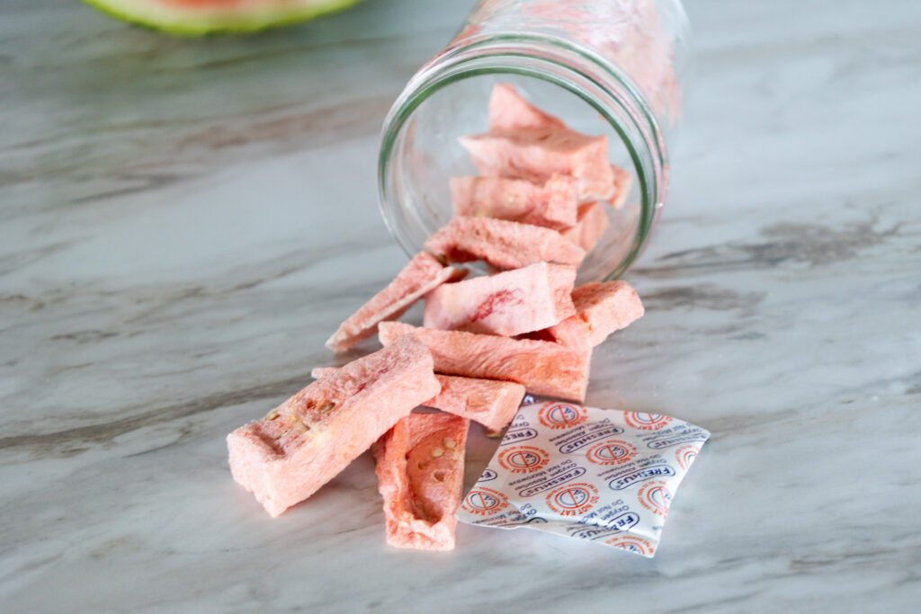 freeze dried watermelon with oxygen absorber